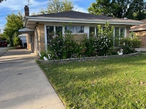 Tiny photo for 3846 W Touhy Avenue, Lincolnwood, IL 60712 (MLS # 12467959)