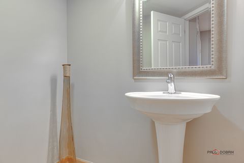 Tiny photo for 3209 N Daniels Court, Arlington Heights, IL 60004 (MLS # 12685450)