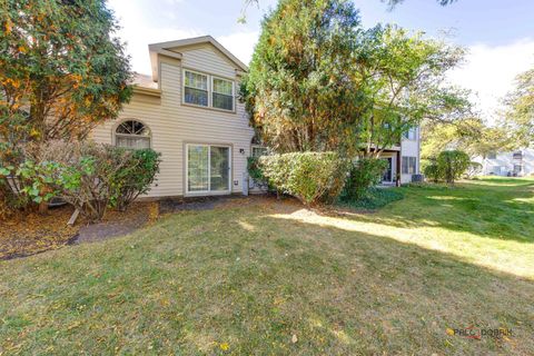 Tiny photo for 3209 N Daniels Court, Arlington Heights, IL 60004 (MLS # 12685450)