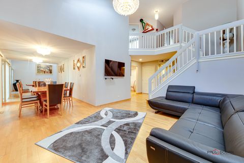 Tiny photo for 3209 N Daniels Court, Arlington Heights, IL 60004 (MLS # 12685450)