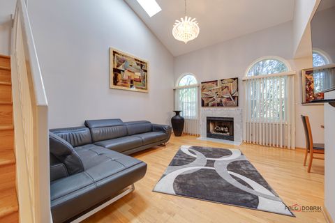 Tiny photo for 3209 N Daniels Court, Arlington Heights, IL 60004 (MLS # 12685450)