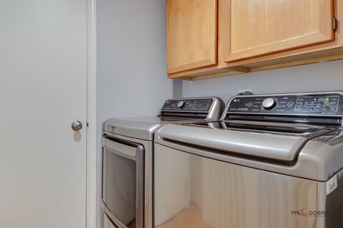 Tiny photo for 3209 N Daniels Court, Arlington Heights, IL 60004 (MLS # 12685450)