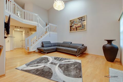 Tiny photo for 3209 N Daniels Court, Arlington Heights, IL 60004 (MLS # 12685450)