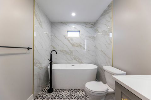 Tiny photo for 5552 S Shields Avenue, Chicago, IL 60621 (MLS # 12624143)