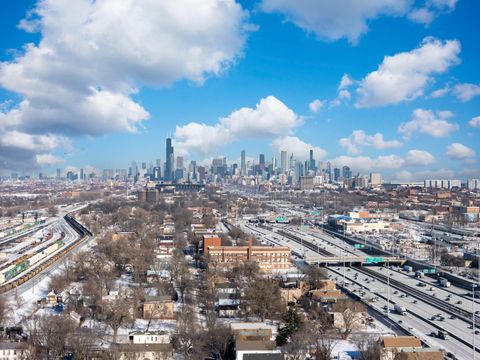 Tiny photo for 5552 S Shields Avenue, Chicago, IL 60621 (MLS # 12624143)