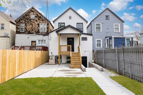 Tiny photo for 5552 S Shields Avenue, Chicago, IL 60621 (MLS # 12624143)