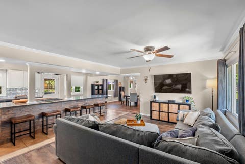Tiny photo for 1001 63rd Place, La Grange Highlands, IL 60525 (MLS # 12738003)