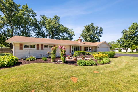 Tiny photo for 1001 63rd Place, La Grange Highlands, IL 60525 (MLS # 12738003)