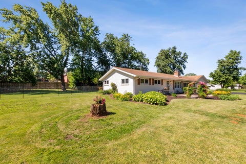 Tiny photo for 1001 63rd Place, La Grange Highlands, IL 60525 (MLS # 12738003)