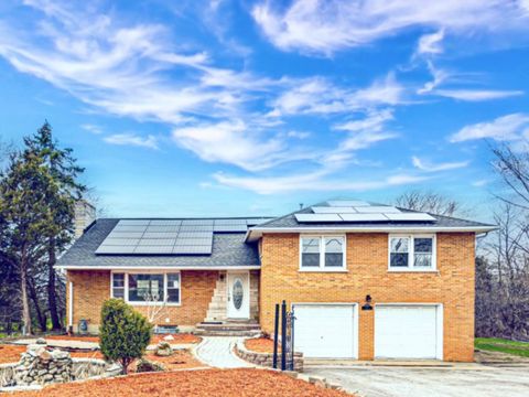 Photo of 3851 N Frontage Road, Gurnee, IL 60031 (MLS # 12533321)