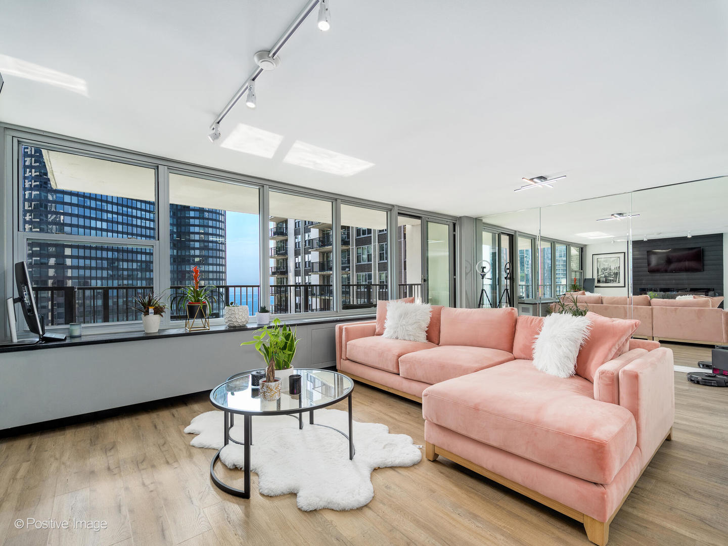 400 E Randolph Street 3225