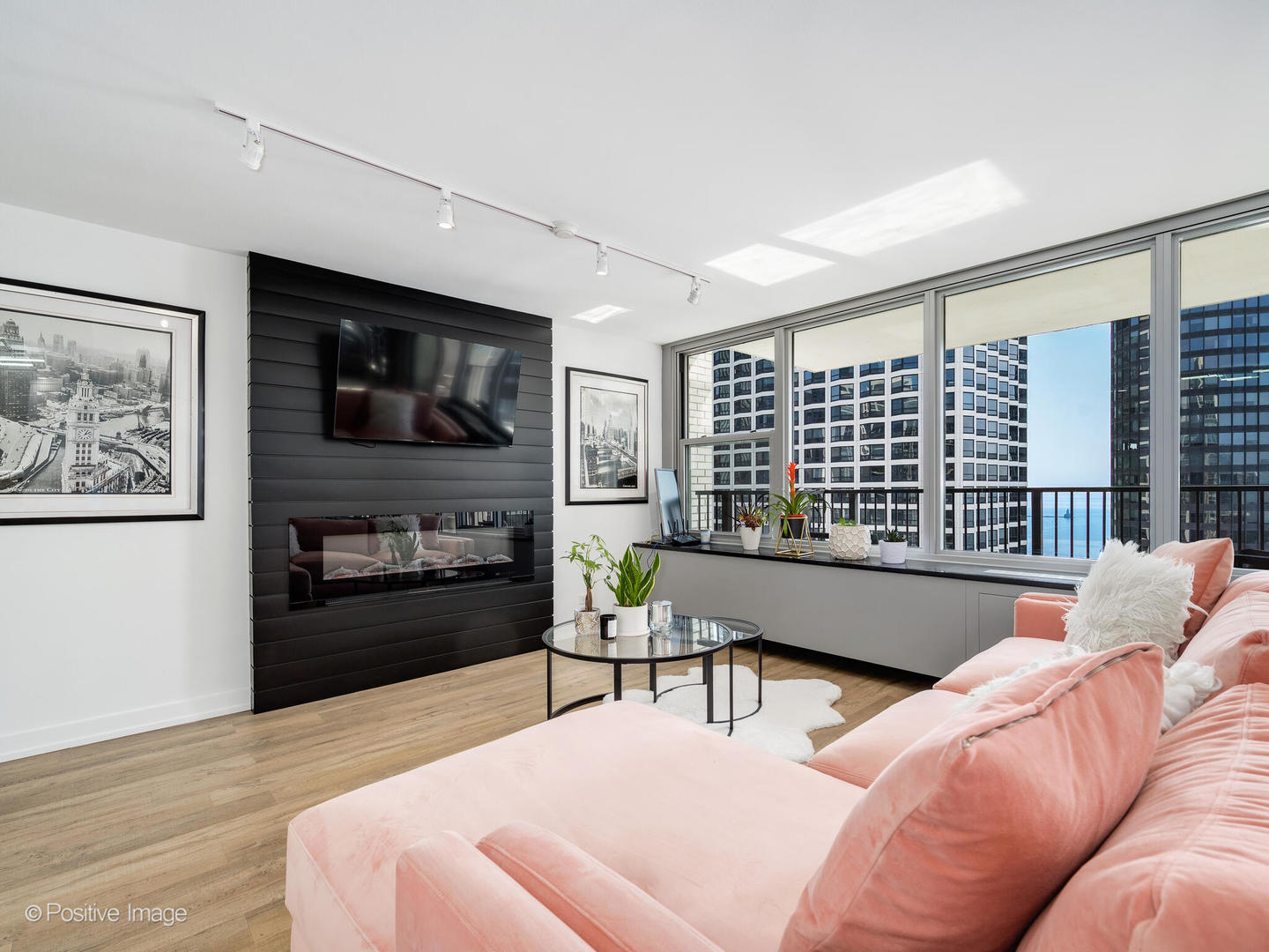 400 E Randolph Street 3225