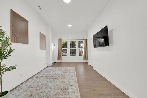 Tiny photo for 7527 S Ellis Avenue, Chicago, IL 60619 (MLS # 12510717)