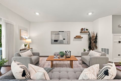 Tiny photo for 617 Riverbank Court, Geneva, IL 60134 (MLS # 12789065)