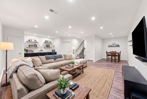 Tiny photo for 617 Riverbank Court, Geneva, IL 60134 (MLS # 12789065)