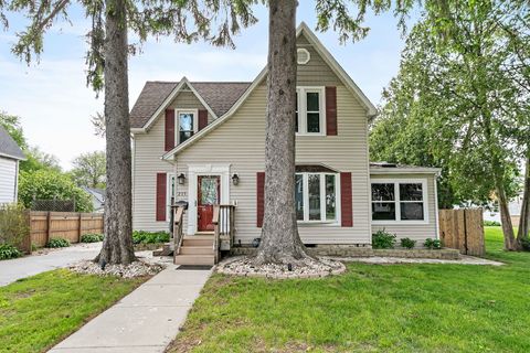 Photo of 215 Evans Avenue, DeKalb, IL 60115 (MLS # 12641149)