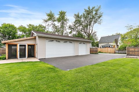 Tiny photo for 215 Evans Avenue, DeKalb, IL 60115 (MLS # 12641149)