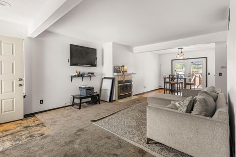 Tiny photo for 409 Irvine Road #409, Champaign, IL 61822 (MLS # 12531954)