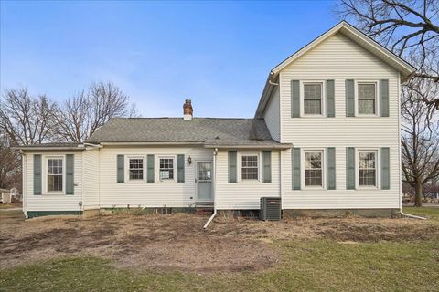 Tiny photo for 202 N Cherry Street, El Paso, IL 61738 (MLS # 12542893)