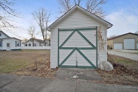 Tiny photo for 202 N Cherry Street, El Paso, IL 61738 (MLS # 12542893)