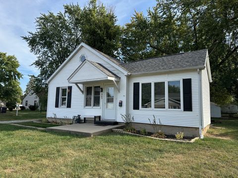 Tiny photo for 905 W 14th Street, Sterling, IL 61081 (MLS # 12484879)
