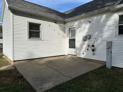 Tiny photo for 905 W 14th Street, Sterling, IL 61081 (MLS # 12484879)