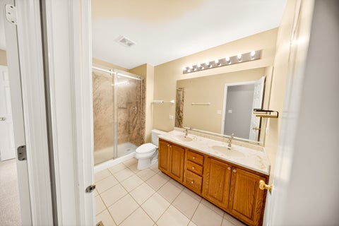 Tiny photo for 1249 Mallard Lane, Hoffman Estates, IL 60192 (MLS # 12683116)