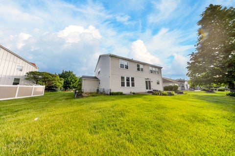 Tiny photo for 1249 Mallard Lane, Hoffman Estates, IL 60192 (MLS # 12683116)