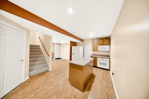 Tiny photo for 1249 Mallard Lane, Hoffman Estates, IL 60192 (MLS # 12683116)