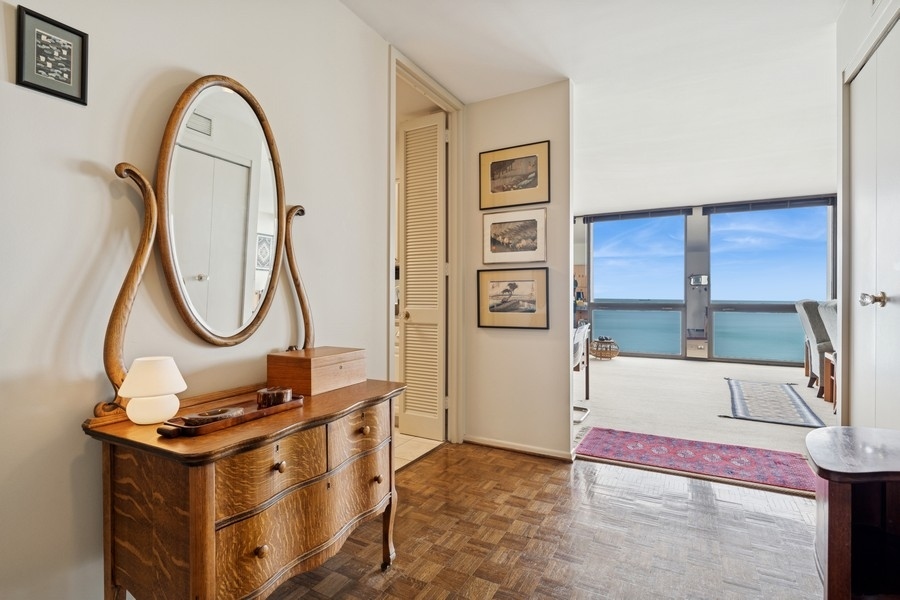 1240 N Lake Shore Drive 9B