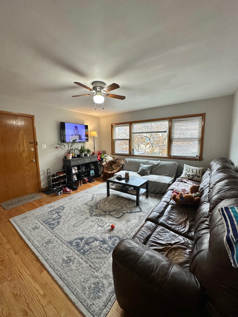 7554 N Waukegan Road