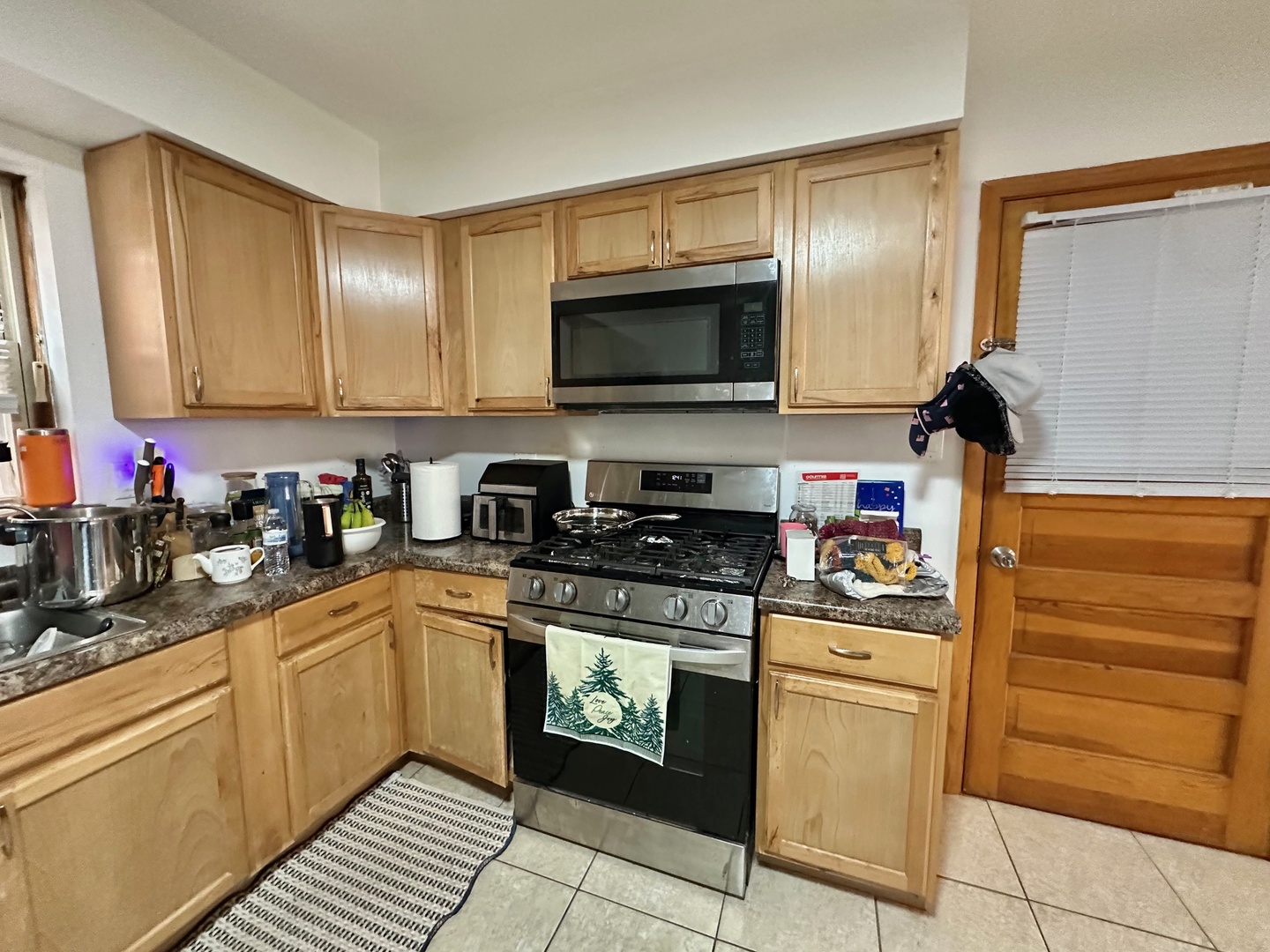 7554 N Waukegan Road