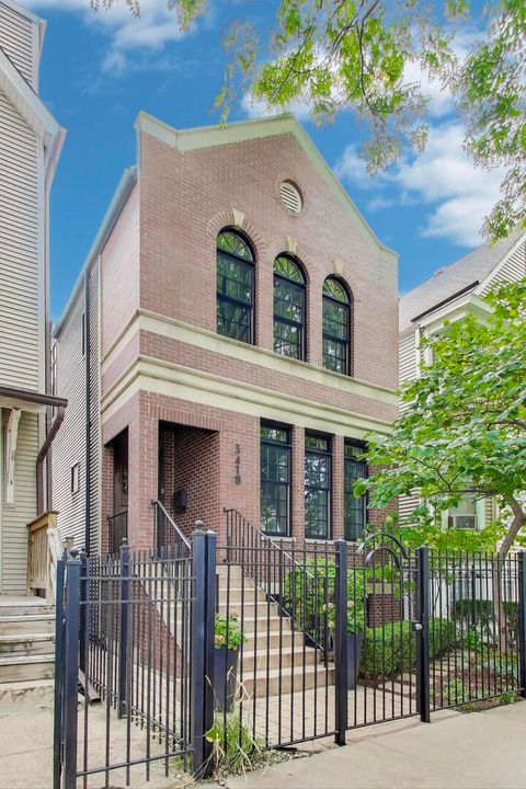 Photo of 3418 N HAMILTON Avenue, Chicago, IL 60618 (MLS # 12496016)