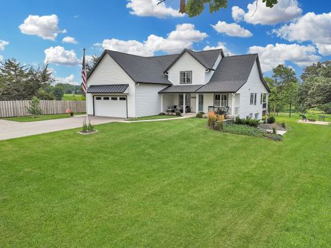 Photo of 4567 W Stephenson Street Road, Freeport, IL 61032 (MLS # 12549965)