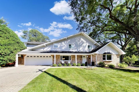 Photo of 101 N Clay Street, Hinsdale, IL 60521 (MLS # 12747318)