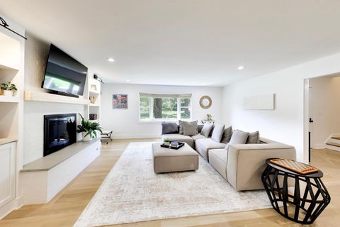 Tiny photo for 101 N Clay Street, Hinsdale, IL 60521 (MLS # 12747318)
