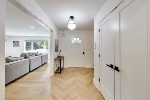 Tiny photo for 101 N Clay Street, Hinsdale, IL 60521 (MLS # 12747318)