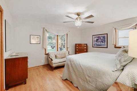 Tiny photo for 5 S Grace Street, North Aurora, IL 60542 (MLS # 12770457)