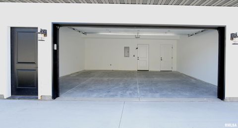 Tiny photo for 1008 S 4TH Street, Clinton, IA 52732 (MLS # QC4266887)