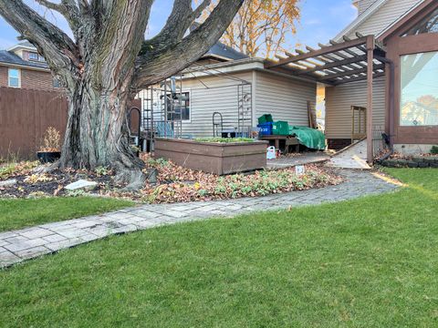 Tiny photo for 830 Chartres Street, Lasalle, IL 61301 (MLS # 12574008)