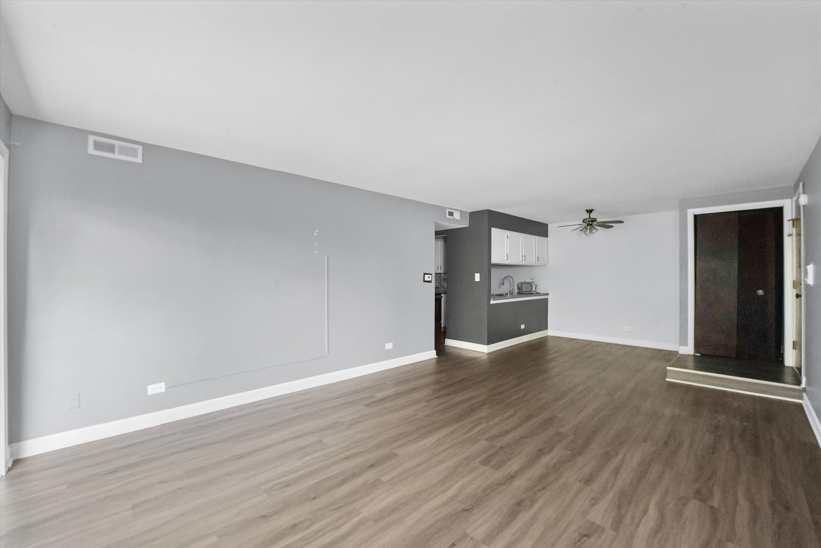 13540 Lawler Avenue 83