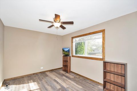 Tiny photo for 7829 Valley View Lane, Woodridge, IL 60517 (MLS # 12492192)