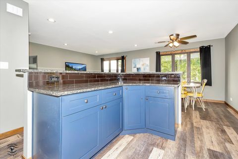 Tiny photo for 7829 Valley View Lane, Woodridge, IL 60517 (MLS # 12492192)