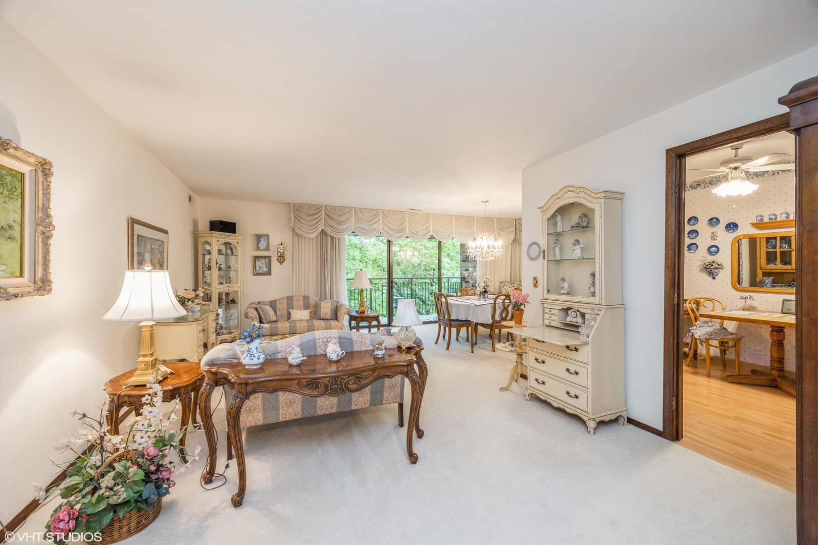 301 Lake Hinsdale Drive 404