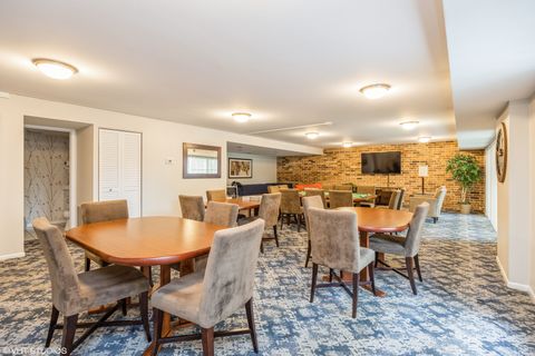 Tiny photo for 301 Lake Hinsdale Drive #404, Willowbrook, IL 60527 (MLS # 12522066)