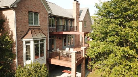 A home in Burr Ridge