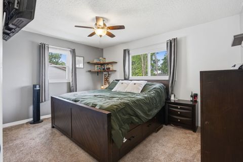 Tiny photo for 318 E PARKWAY Drive, Blue Grass, IA 52726 (MLS # 12643233)