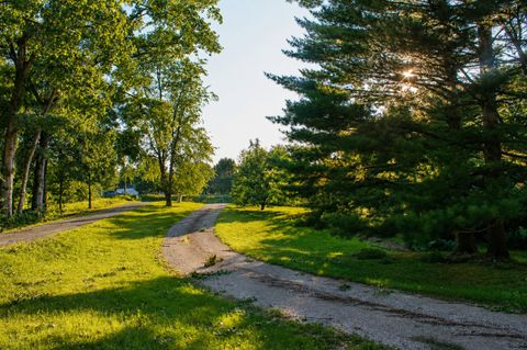 Tiny photo for 464 Carlock Road, Carlock, IL 61725 (MLS # 12676318)