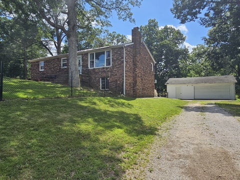 Photo of 8841 N Triton Lane, Mt Vernon, IL 62864 (MLS # 12676604)