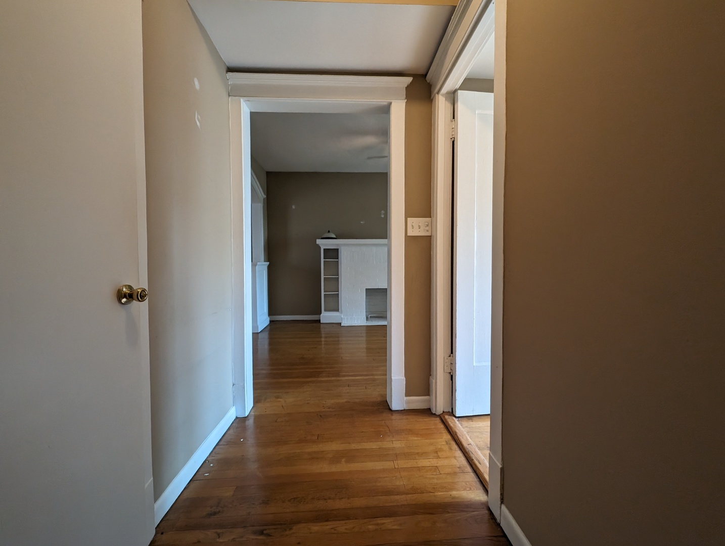 2657 N Saint Louis Avenue 2